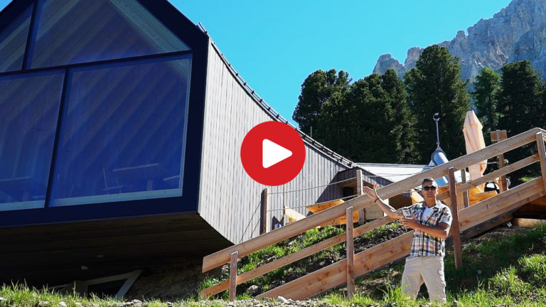Oberholz Alpine hut in summer