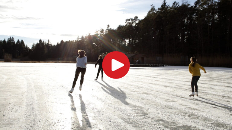 Iceskating in Alto Adige