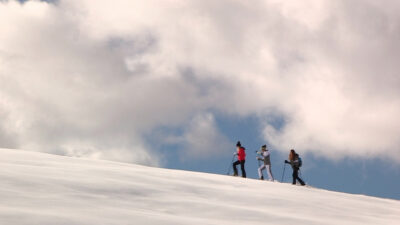 Snowshoes hike in the Funes Valley