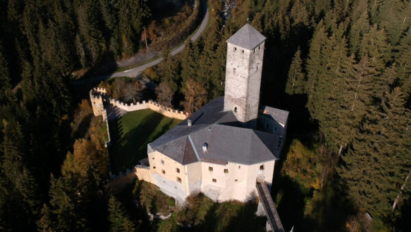 Schloss Welsperg aus der Luft