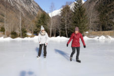 Ice skating in Valles