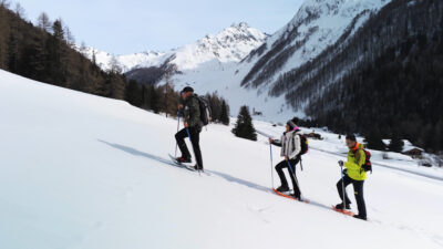 Snowshoeing in Casere