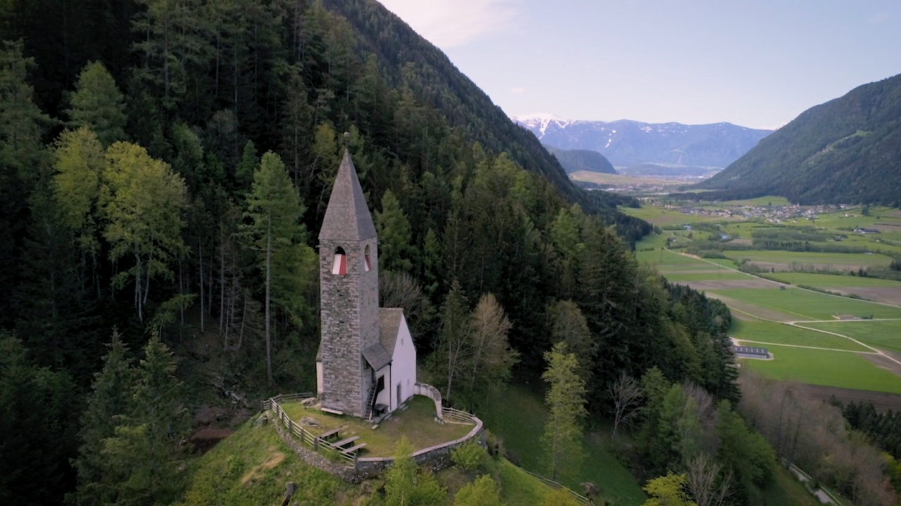 St. Walburg Kapelle bei Kematen Peer.tv