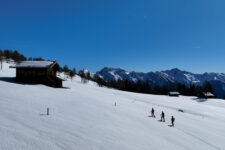 Snowshoeing to the Egger Grub Hut