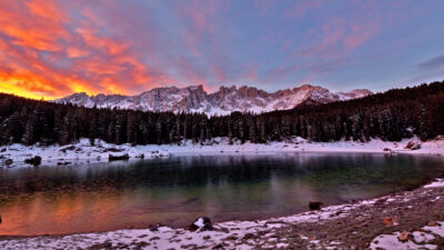 Sonnenaufgang am Karersee